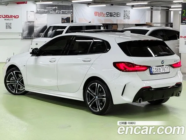 BMW 1 Series F40 — Фото автомобиля 3