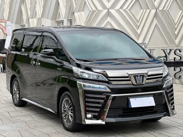 Toyota Vellfire — Фото автомобиля 3
