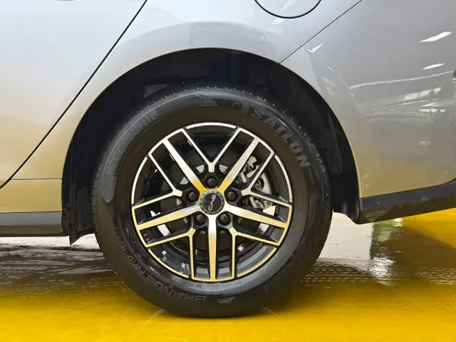 BYD Seal 05 DM-i — Фото автомобиля 11