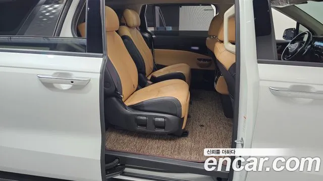 Kia Canival Carnival 4 поколение Дизель 7 мест Signature — Фото автомобиля 11