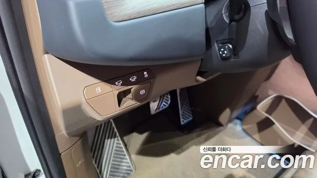 Kia EV9 — Фото автомобиля 18