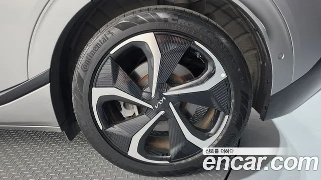 Kia EV6 — Фото автомобиля 21