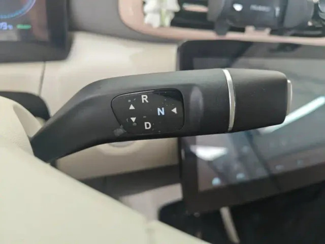 Leapmotor T03 — Фото автомобиля 13
