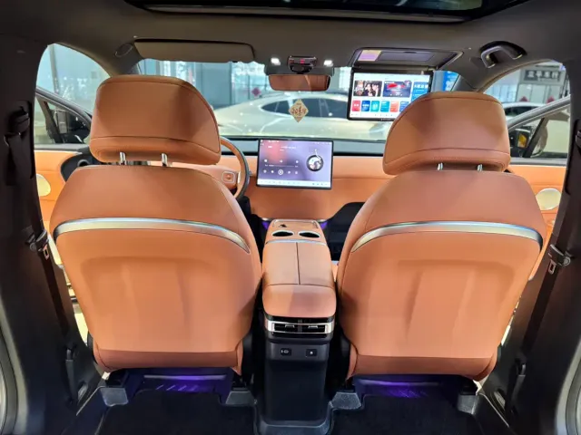 Changan Qiyuan E07 — Фото автомобиля 25