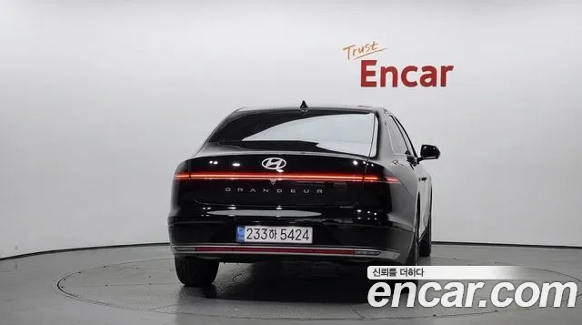 Hyundai Grandeur GN7 — Фото автомобиля 4