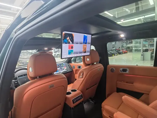 Li Auto L9 — Фото автомобиля 6