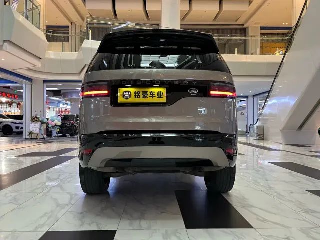 Land Rover Discovery — Фото автомобиля 8