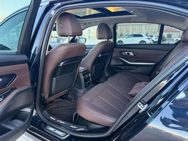 BMW 3 Series — Фото автомобиля 6