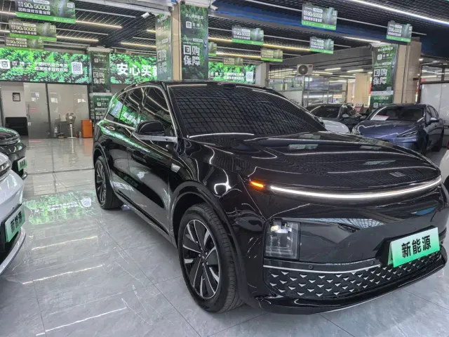 Li Auto L6 — Фото автомобиля 2