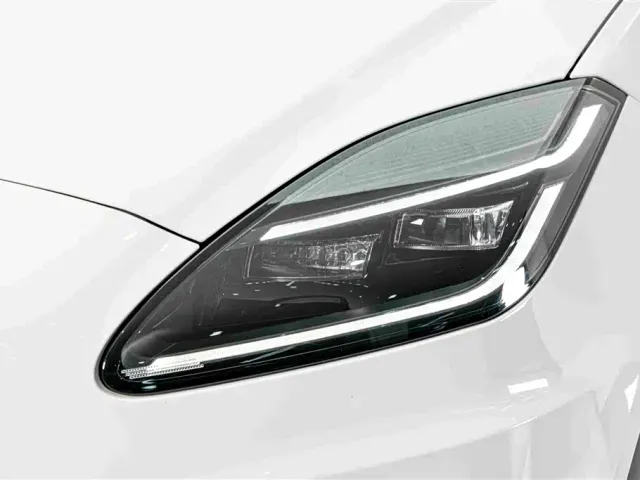 Jaguar E-PACE — Фото автомобиля 4