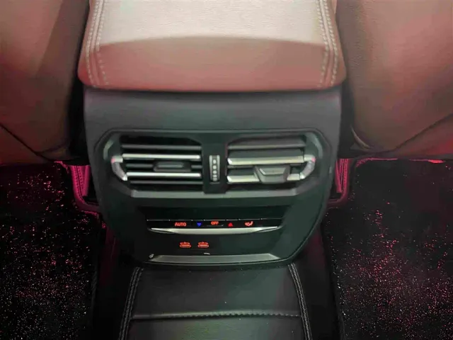 BMW 3 Series — Фото автомобиля 12