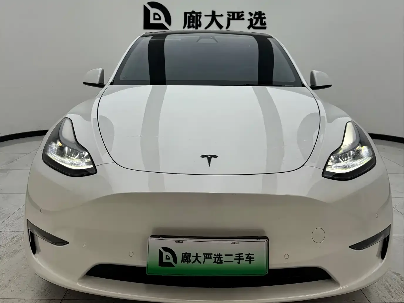 Tesla Model Y 2024 Rear-Wheel Drive Version — Фото автомобиля 2