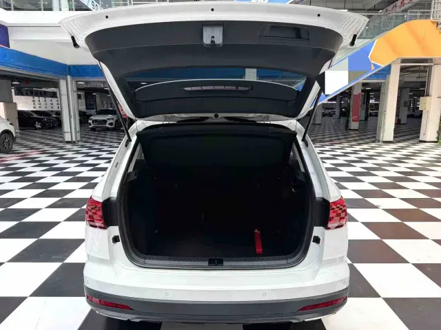 Volkswagen Tharu — Фото автомобиля 15