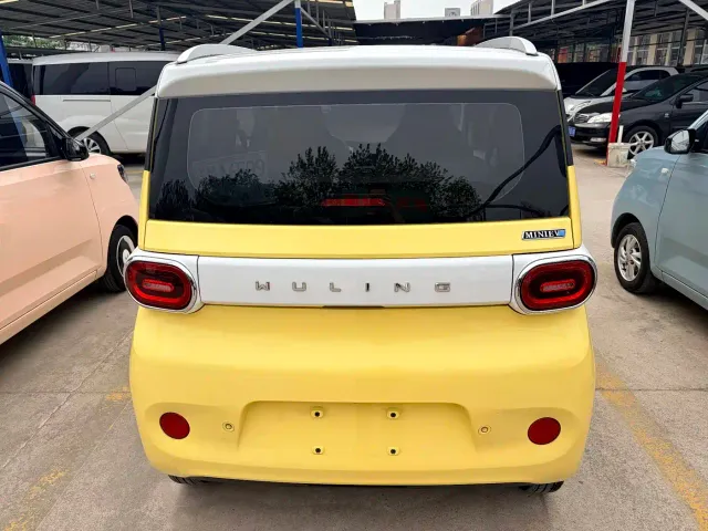 Wuling Hongguang Mini EV — Фото автомобиля 9