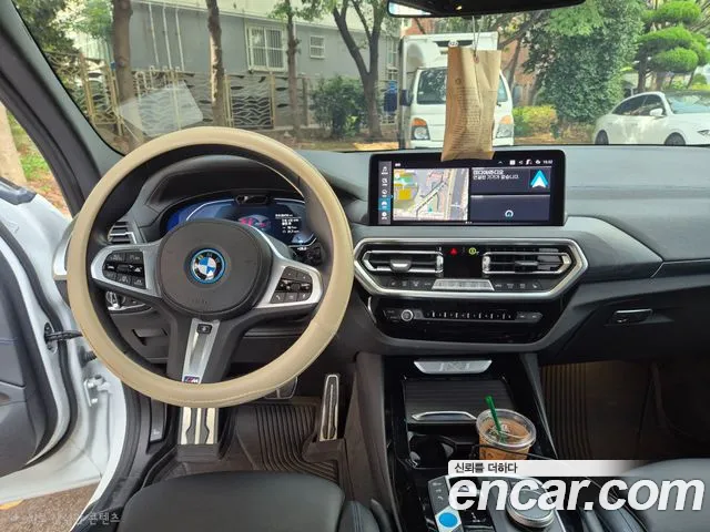 BMW iX3 G08 (2020–2024) — Фото автомобиля 5