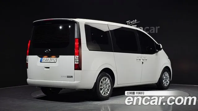 Hyundai Staria Staria Карго 5 мест — Фото автомобиля 2