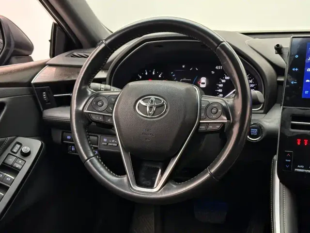 Toyota Avalon — Фото автомобиля 12