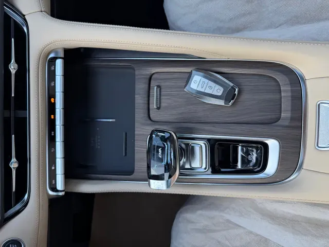 Geely Xingyue L — Фото автомобиля 20