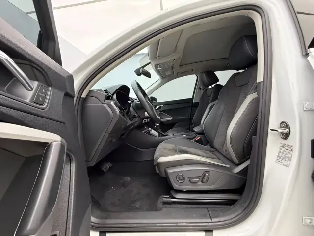 Audi Q3 — Фото автомобиля 10