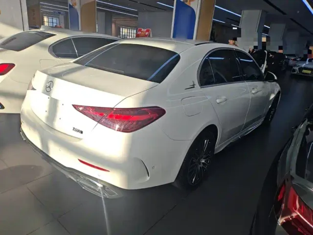Mercedes-Benz C-Class — Фото автомобиля 6