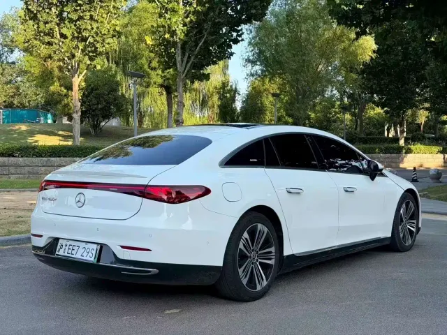 Mercedes-Benz EQS — Фото автомобиля 9