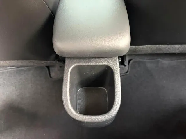 Toyota YARiS L Zhi Xuan — Фото автомобиля 12