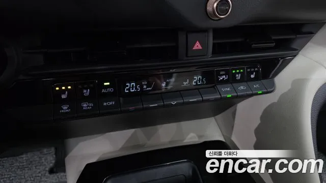 Toyota Crown — Фото автомобиля 24