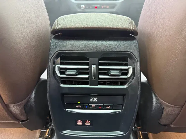 BMW 3 Series — Фото автомобиля 16