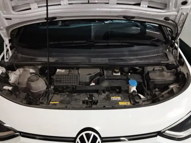 Volkswagen ID.3 — Фото автомобиля 10