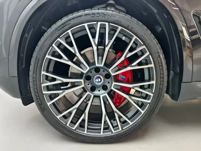 BMW X5 — Фото автомобиля 16