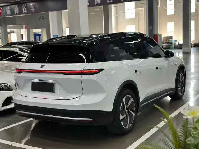 Nio ES6 — Фото автомобиля 9