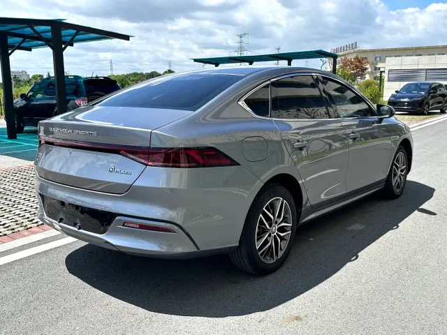 BYD Qin PLUS — Фото автомобиля 4