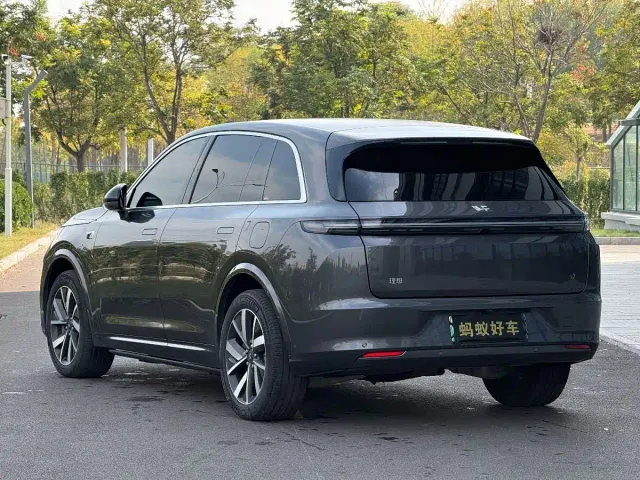 Li Auto L7 — Фото автомобиля 3