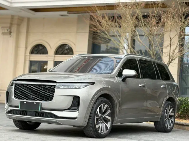 Фотография автомобиля — Li Auto ONE