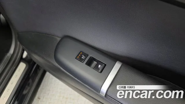 Hyundai Grandeur Grandeur (GN7) 2.5 Бензин 2WD — Фото автомобиля 24