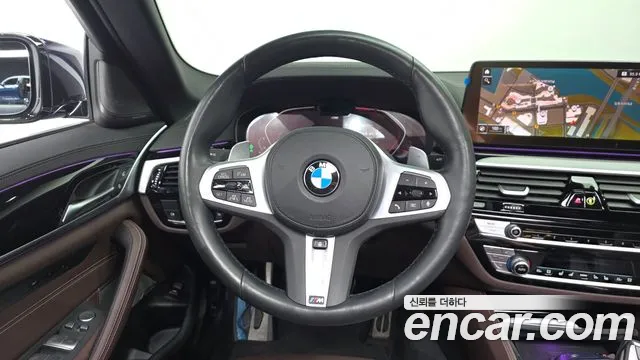 BMW 5-Series 5 серия (G30) 530i xDrive M Sport — Фото автомобиля 12