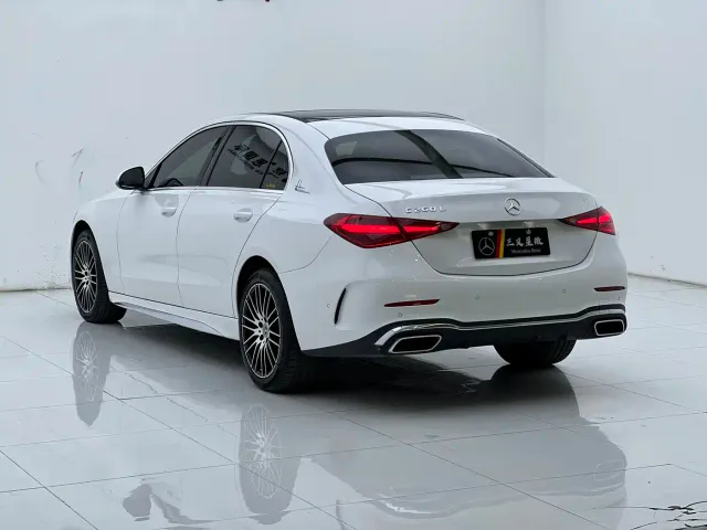 Mercedes-Benz C-Class — Фото автомобиля 9