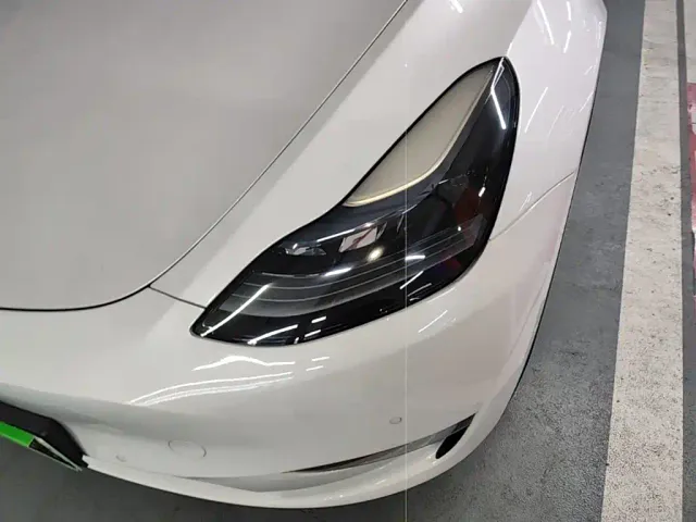 Tesla Model Y — Фото автомобиля 23