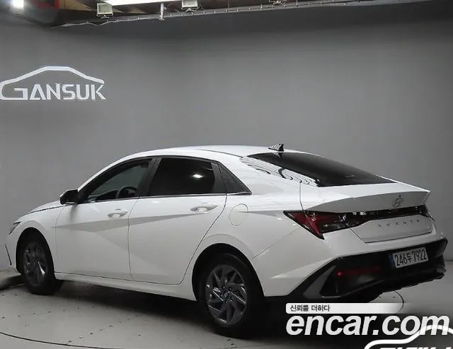 Hyundai Avante — Фото автомобиля 2