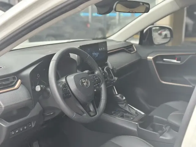 Toyota Wildlander — Фото автомобиля 5