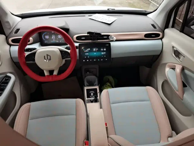 Leapmotor T03 — Фото автомобиля 9
