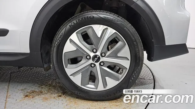 Kia Niro Niro Plus Air — Фото автомобиля 20