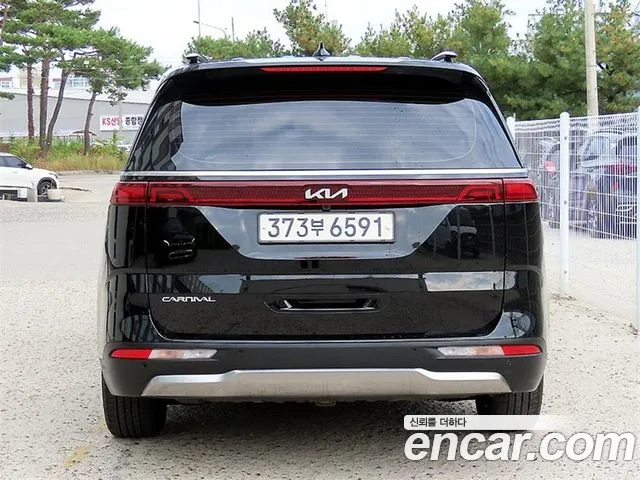 Kia Carnival 4th Gen — Фото автомобиля 4