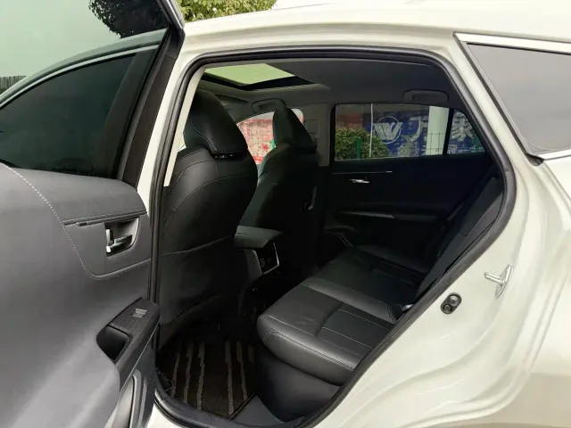Toyota Harrier — Фото автомобиля 7