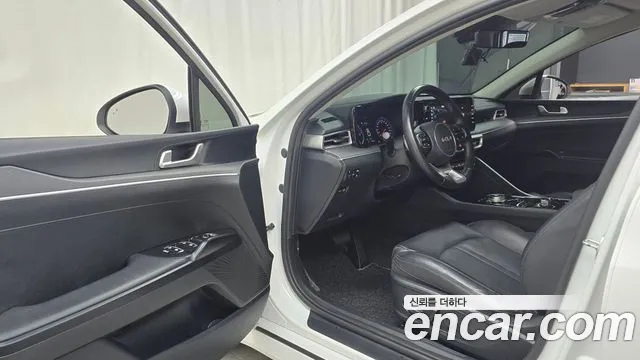 Kia K5 Prestige — Фото автомобиля 10