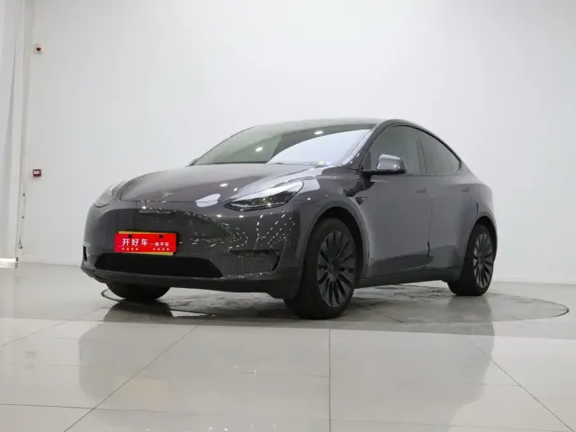 Фотография автомобиля — Tesla Model Y