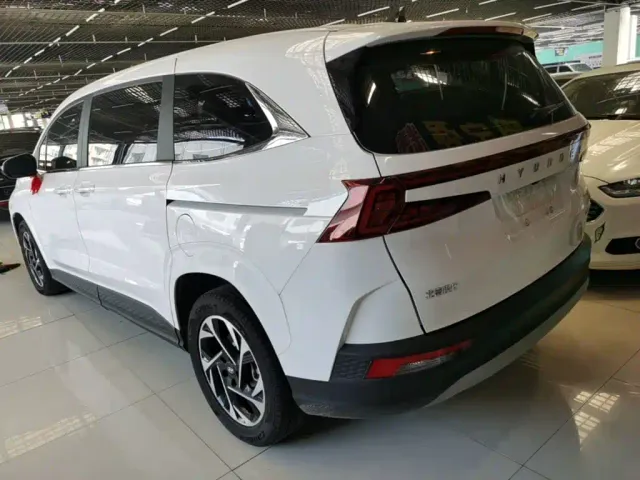 Hyundai Custo — Фото автомобиля 4
