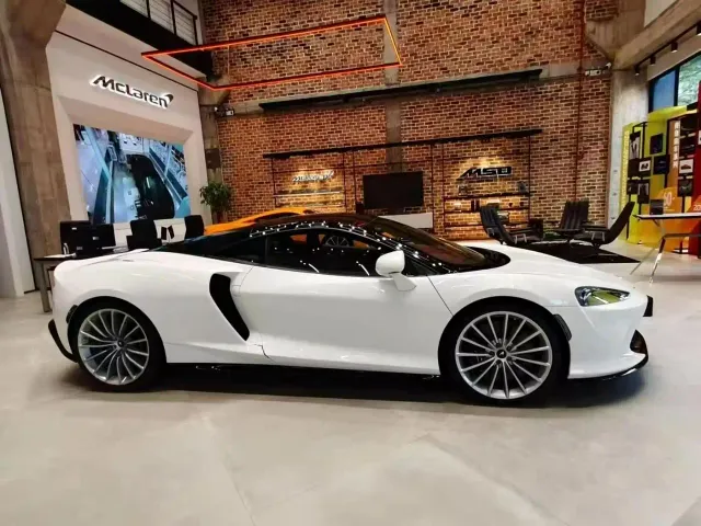McLaren GT — Фото автомобиля 4