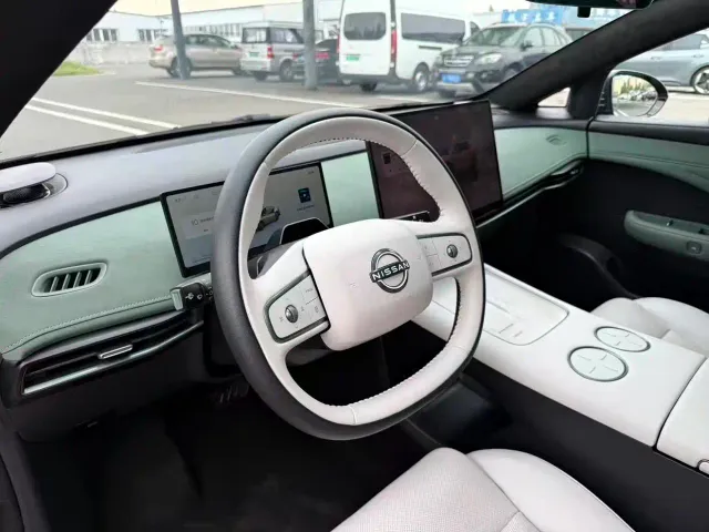 Nissan N7 — Фото автомобиля 17