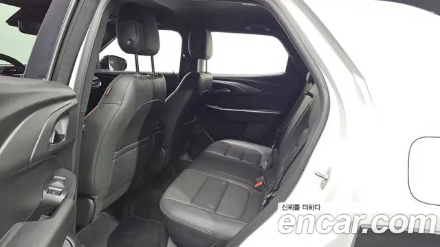 Chevrolet Trailblazer — Фото автомобиля 12
